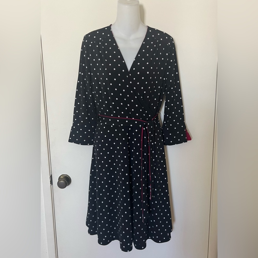 White House Black Market Reversible, 3/4 Sleeve, Wrap Dress. Size: Small